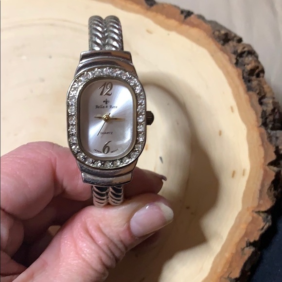 Rose & Bella Quartz Bracelet Watch working battery